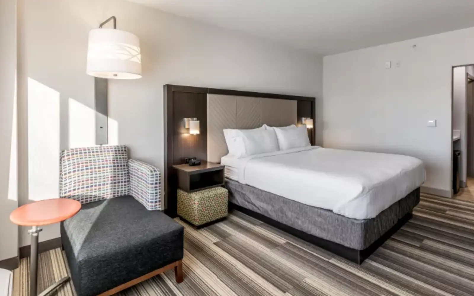 King Guest Room - Holiday Inn Express Jersey City NJ